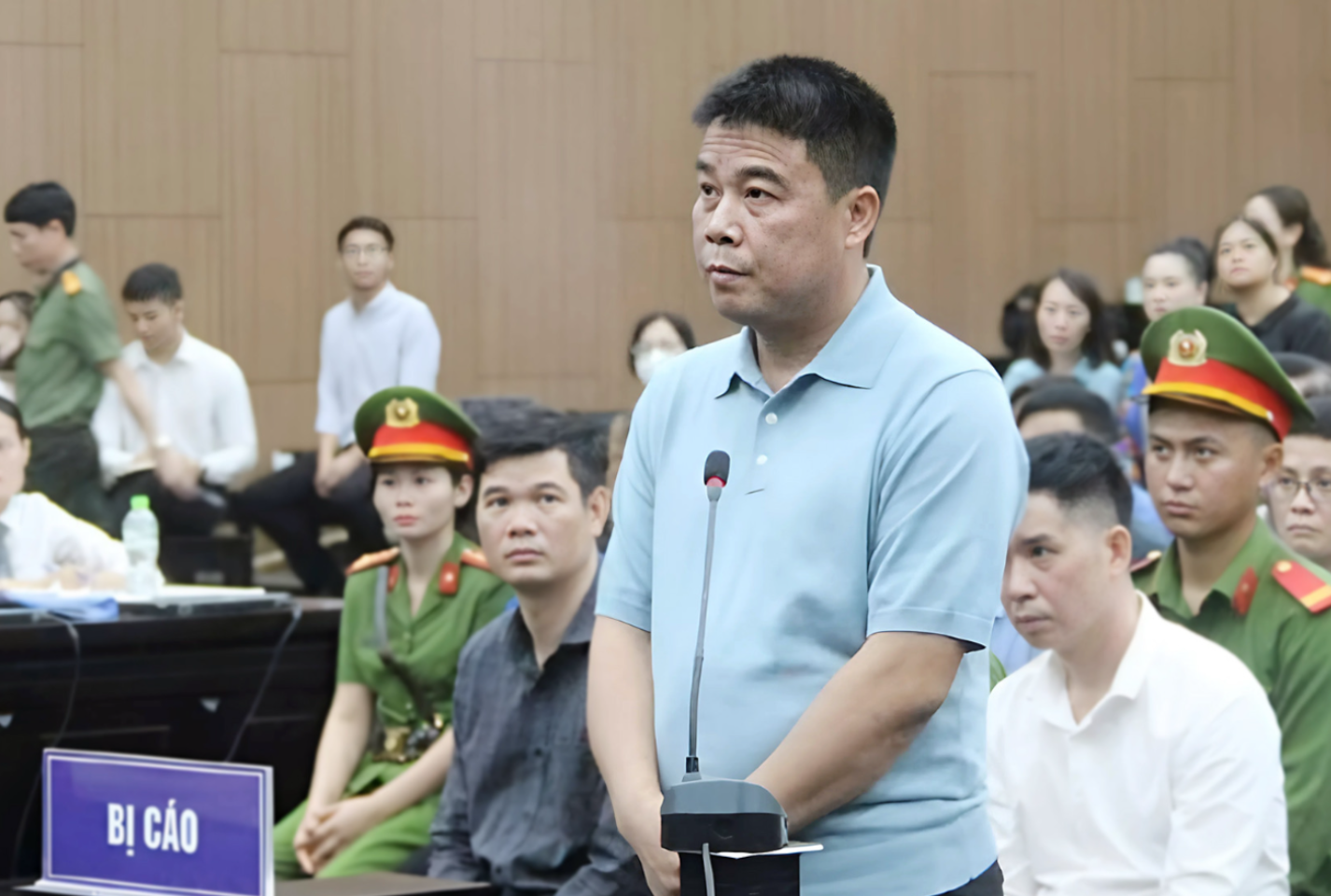 Tình huống pháp lý khi 414 nhà đầu tư không chấp nhận là bị hại của Hậu 'pháo'